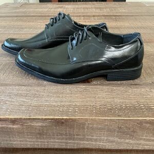 Stacey Adam’s Classic Black Leather Oxfords